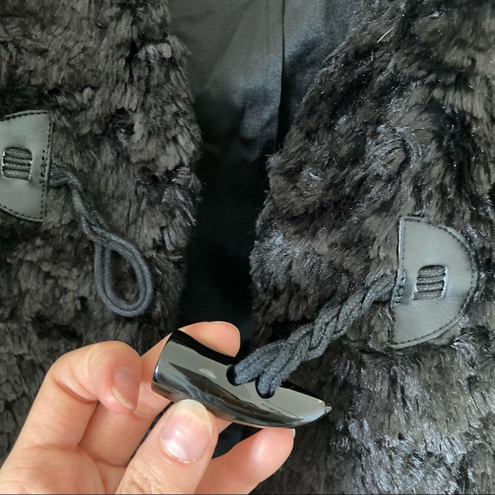 Fur Vest - Picture 7 of 10